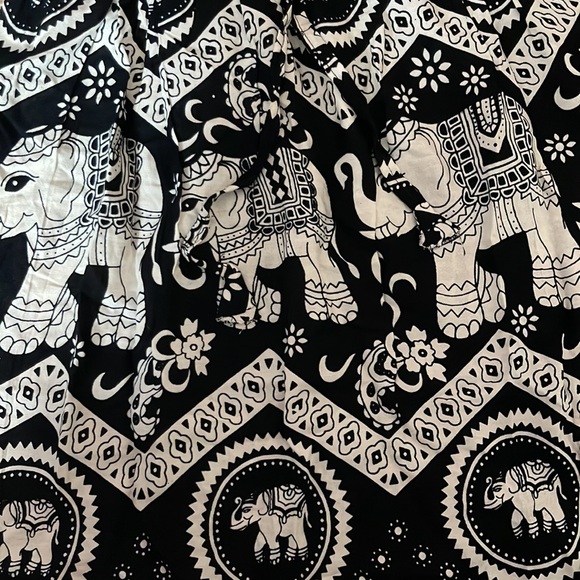 PATHS OF THE SPIRIT Juniors size S/M boho elephant print skirt - Picture 2 of 2